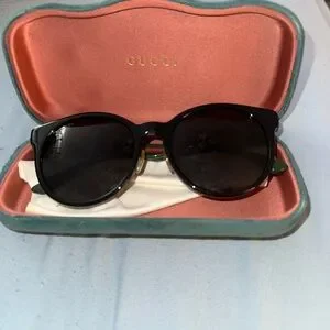 Gucci | Accessories | Gucci Round Fran Sunglasses In Black  display picture 1